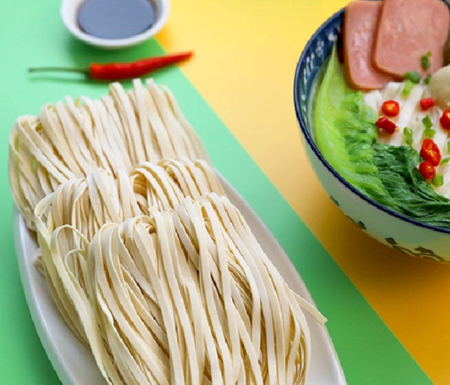 egg noodles nutrition facts