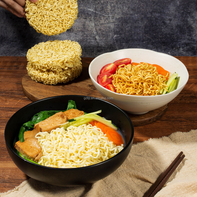 asian salad with chow mein noodles