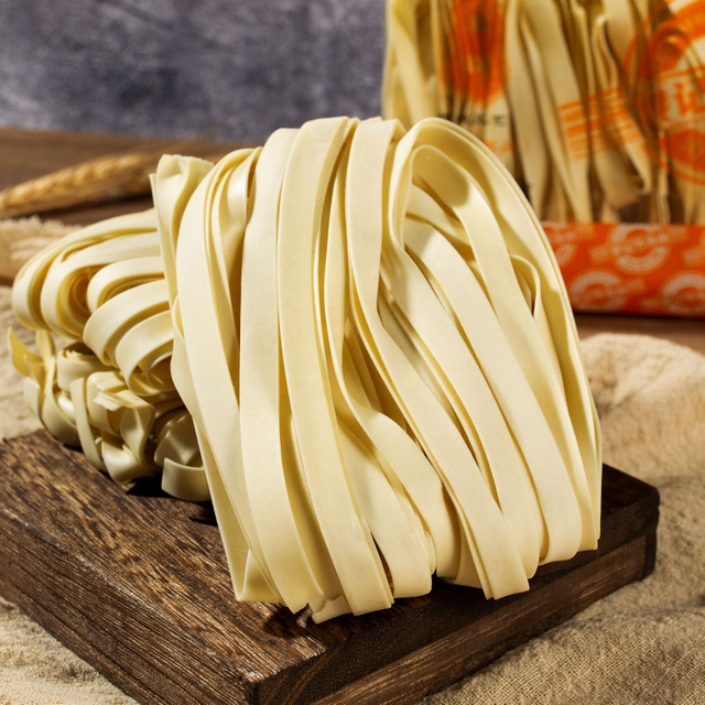 oriental salad with ramen noodles and coleslaw